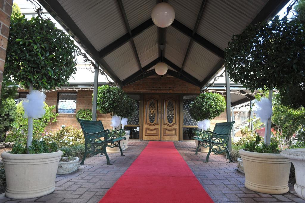 Ibis Styles Adelaide Manor Motel Exterior photo